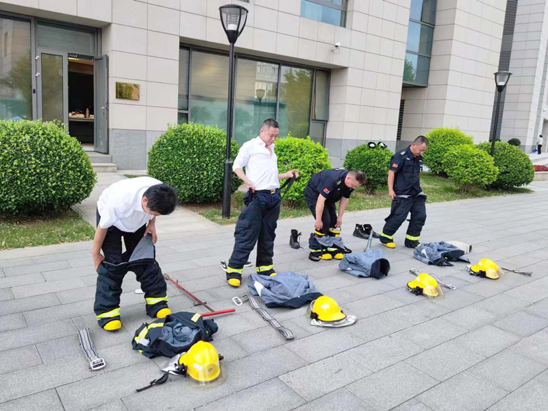 北京銀盾保安公司組織開展消防安全培訓(xùn)暨消防演練活動(dòng)