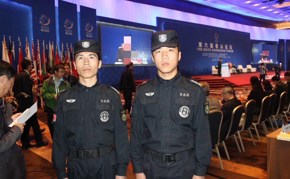 專(zhuān)業(yè)的安保人員銀盾海保