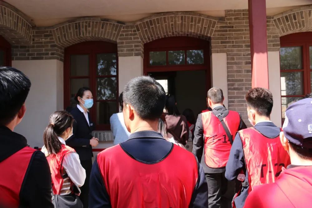 北京銀盾保安服務(wù)公司受邀參加北京保安行業(yè)組織開展愛國主義教育基地實(shí)踐活動(dòng)