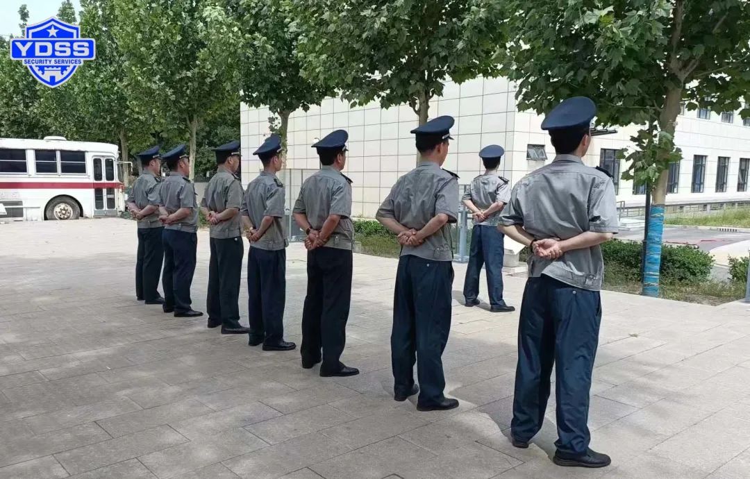 北京銀盾保安服務(wù)公司駐北京光大銀行分支保安隊(duì)組織開展保安員形體隊(duì)列培訓(xùn)