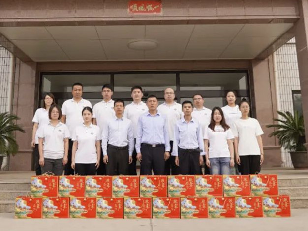 心系員工 情暖中秋丨北京銀盾保安公司慰問一線保安員